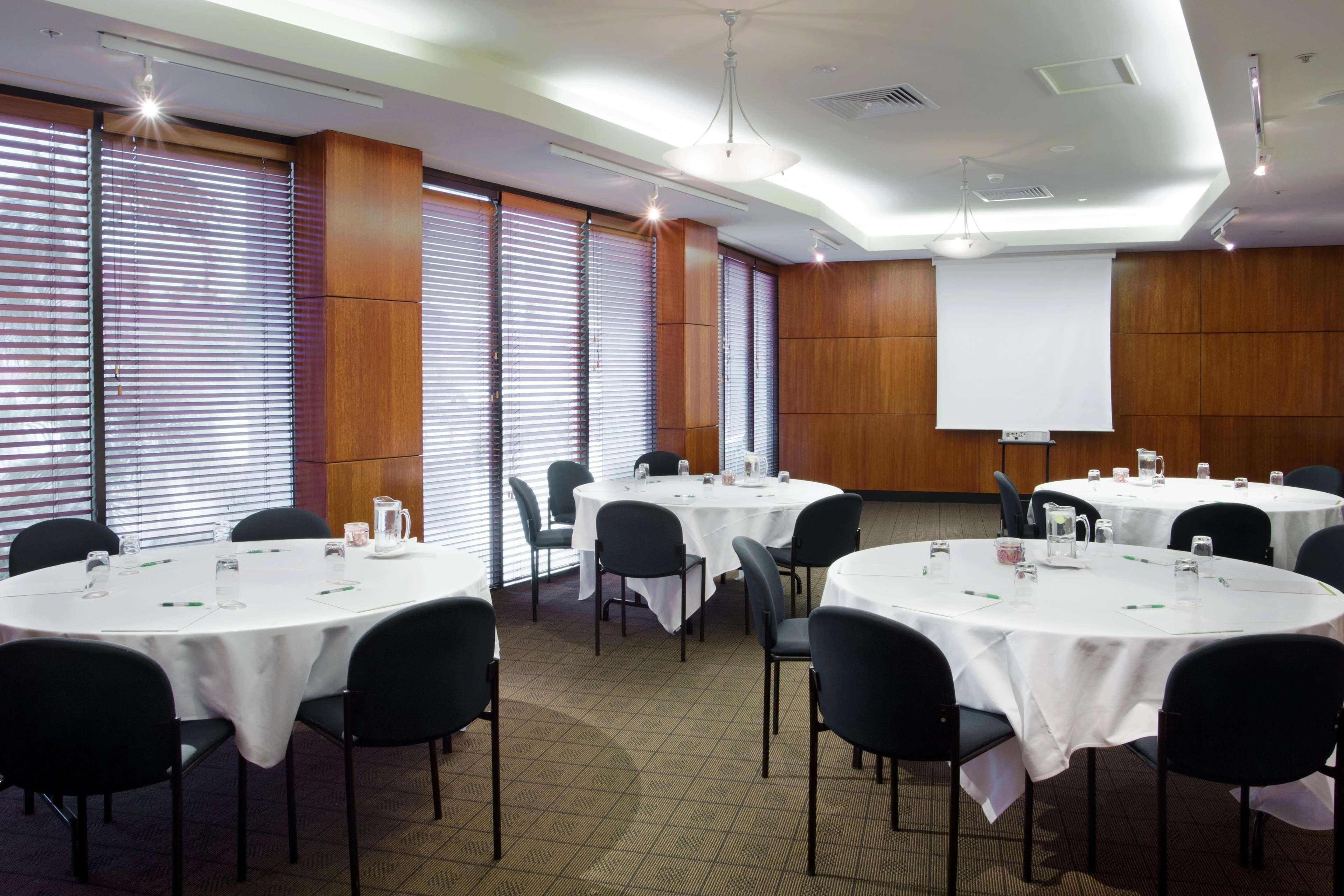 Hilton Garden Inn Darwin Restaurang bild